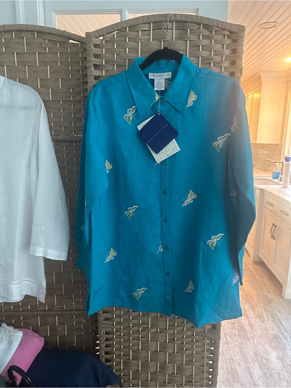 Whimsical Blue Linen Blend Button Up Blouse with Embroidered Butterfly Accents M - Picture 7 of 9